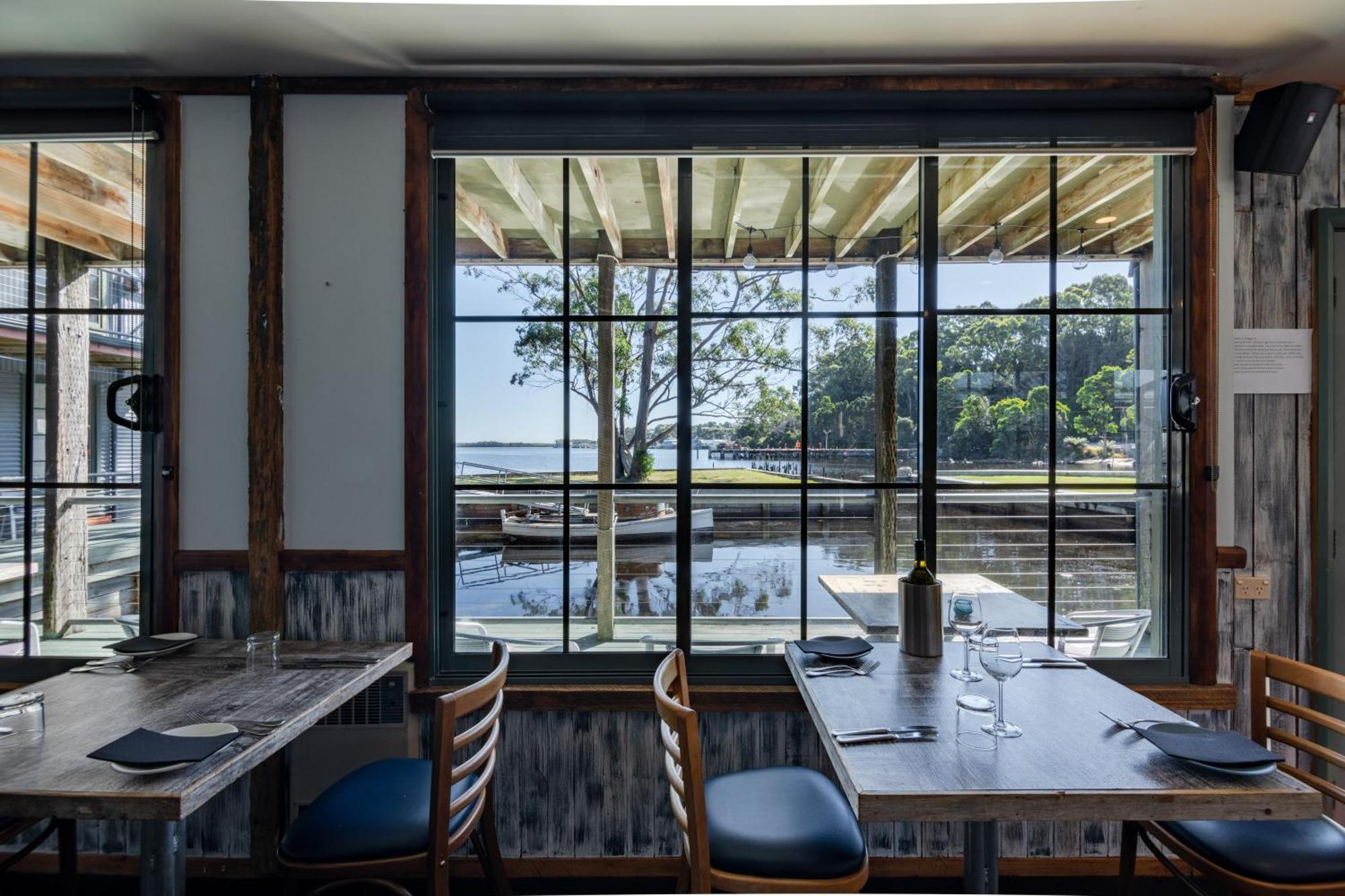 Risby Cove Boutique Hotel Strahan Eksteriør billede