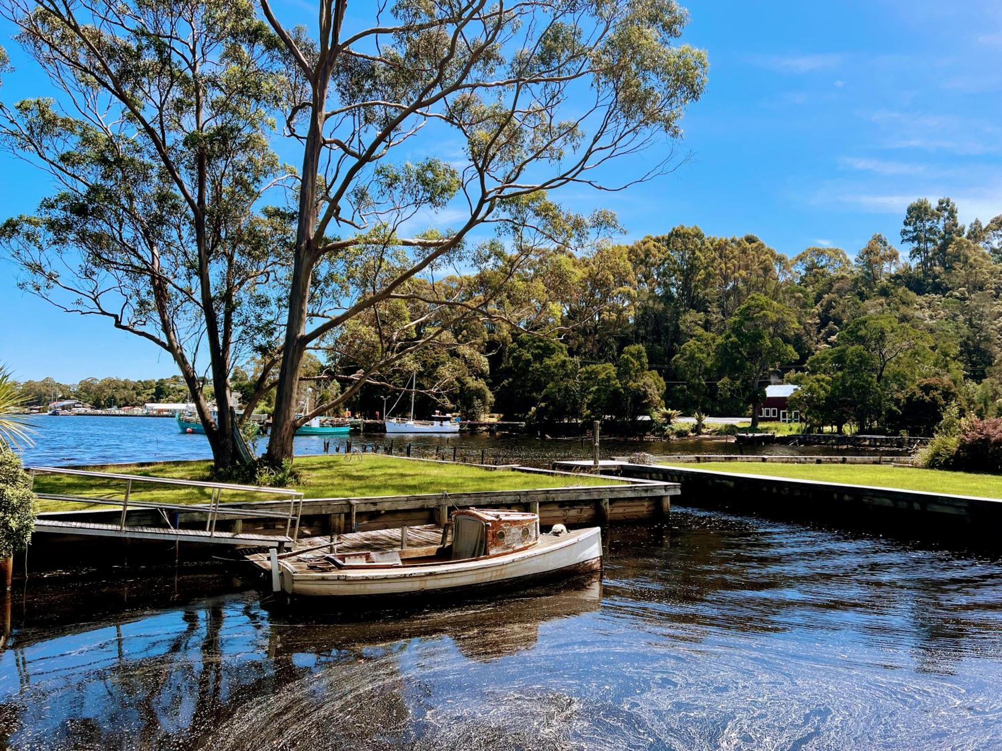 Risby Cove Boutique Hotel Strahan Eksteriør billede