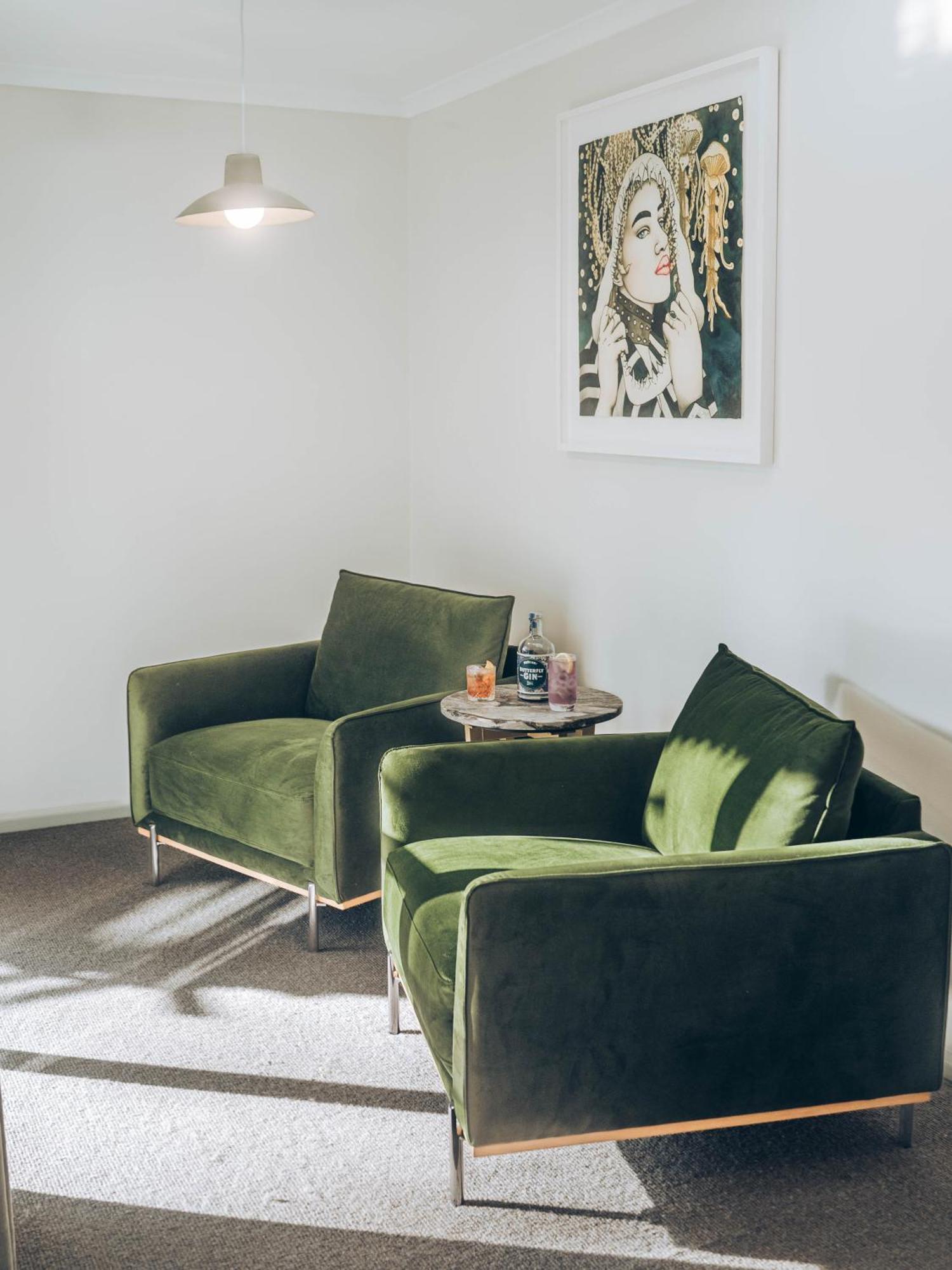 Risby Cove Boutique Hotel Strahan Eksteriør billede