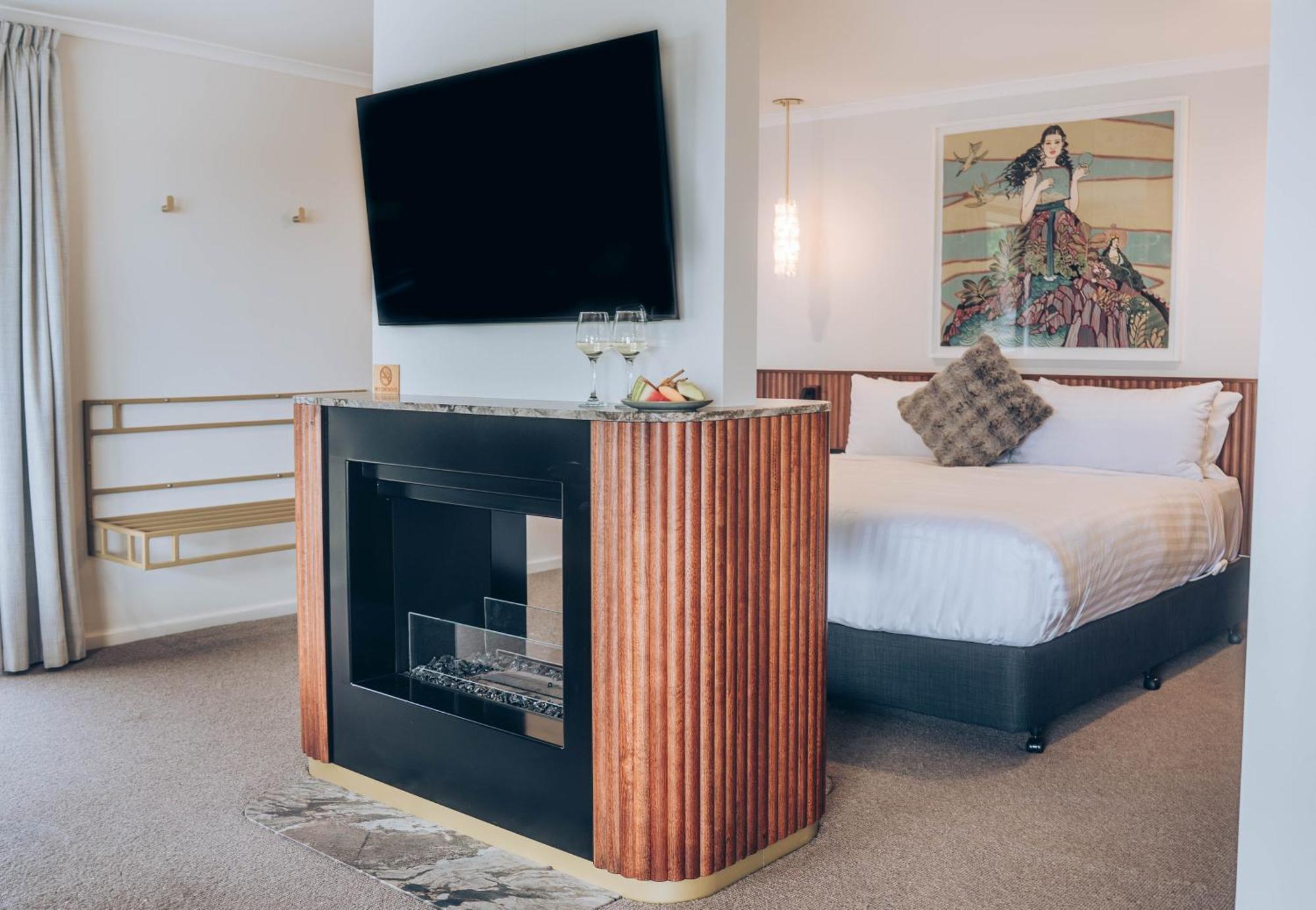 Risby Cove Boutique Hotel Strahan Eksteriør billede